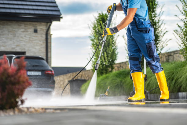 Best Garage Pressure Washing  in Woodsville, NH